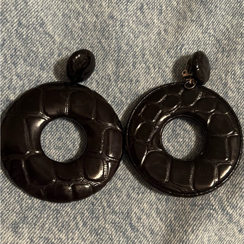 Vintage Black Clip on Earrings with Crocodile Pattern.
